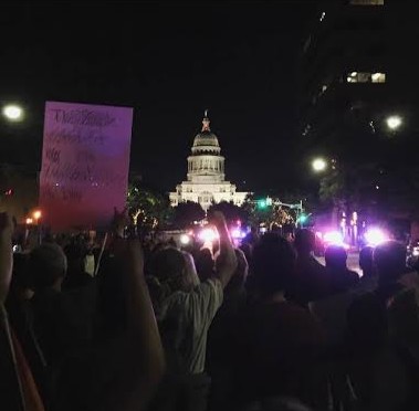 Hundreds march on the Capitol on Nov. 10 to protest Trumps electrical victory. The Statesman reported that police detained two men during the rally. Photo Io Hickman. 